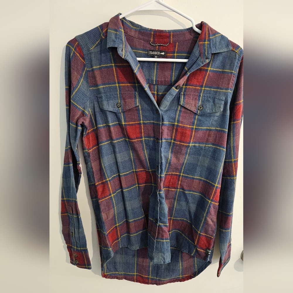 Toad&Co Red and Blue Casual Button Down Shirt